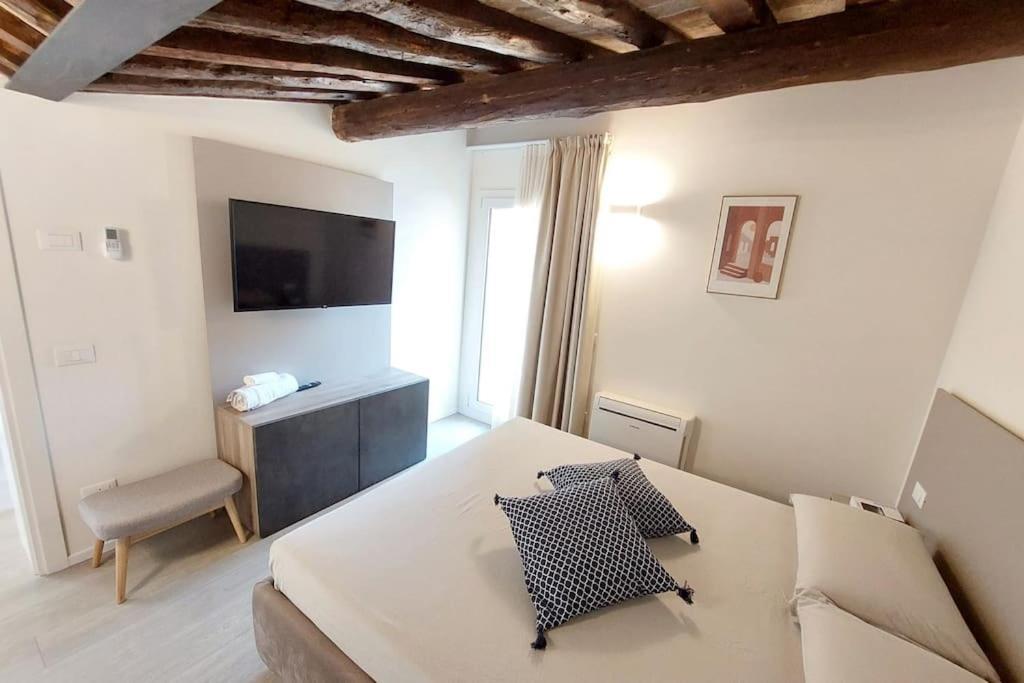 Residenza Subitosanto "Gigliola" 9A - Bilocale Con Terrazzo Esclusivo Cupola Basilica Di Sant'Antonio- Apartment Padova Exterior foto